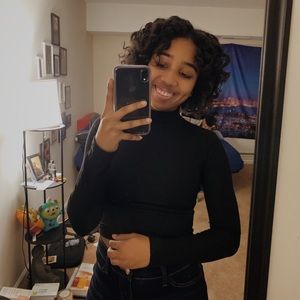 Meet your Posher, Alexis